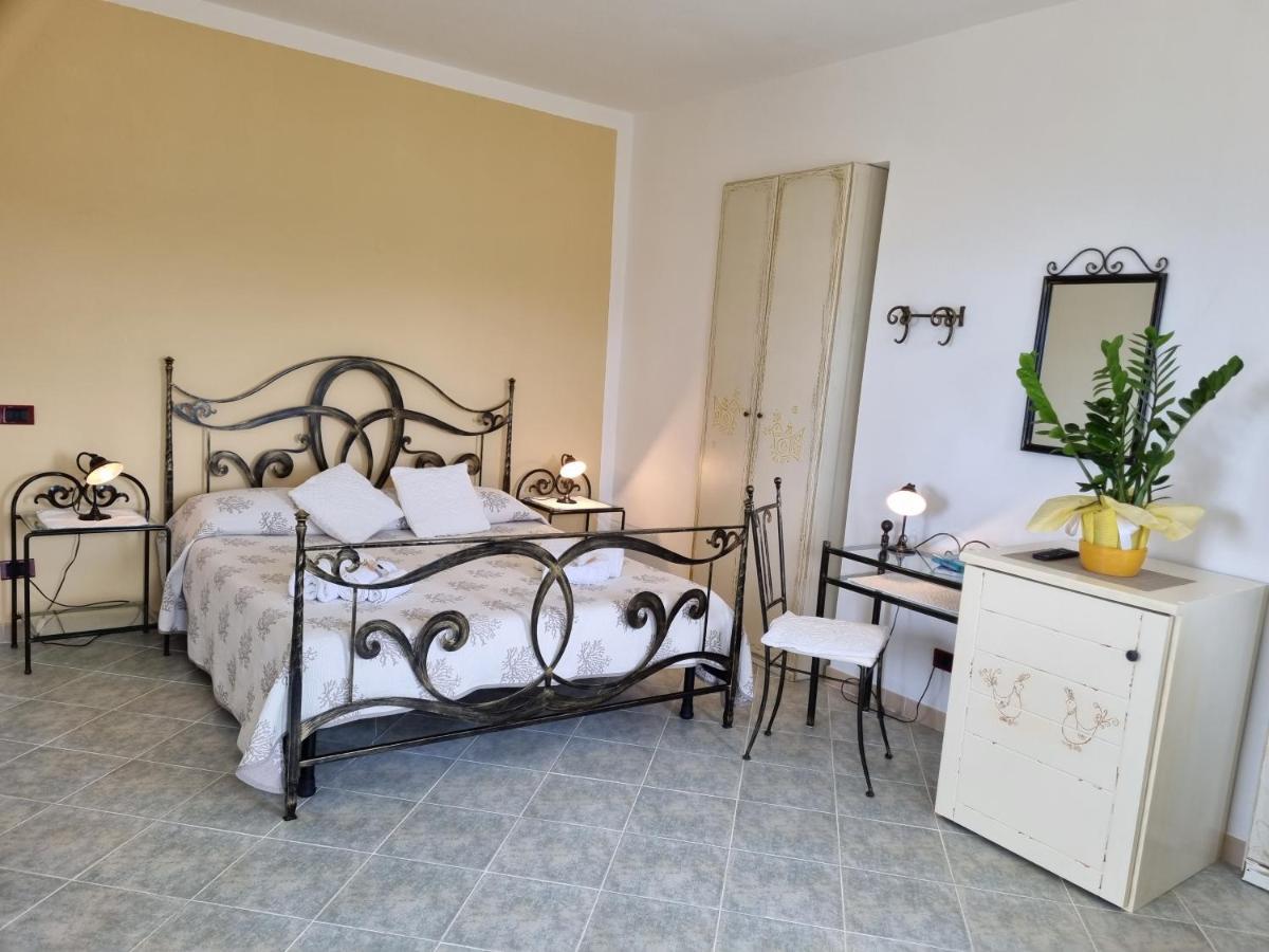 Agriturismo Finagliosu パルマドゥラ エクステリア 写真