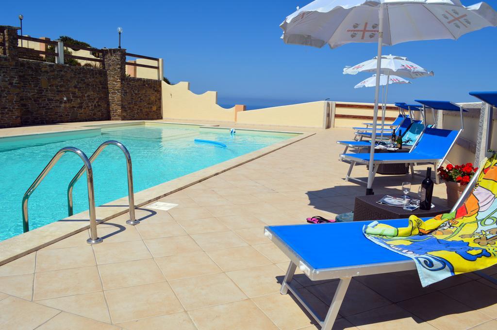 Agriturismo Finagliosu パルマドゥラ エクステリア 写真