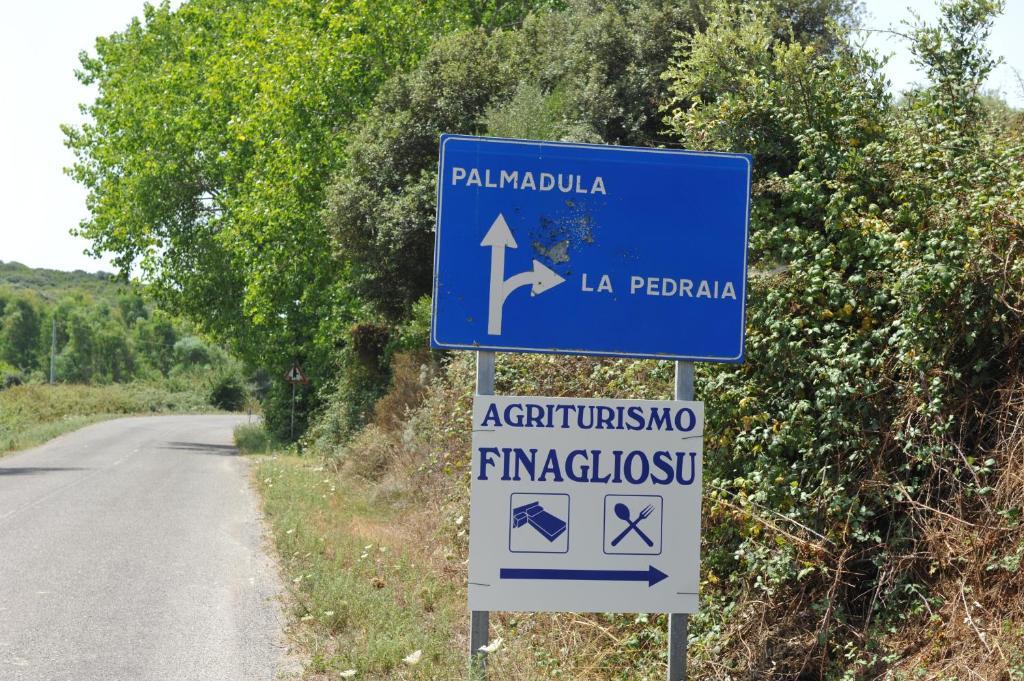 Agriturismo Finagliosu パルマドゥラ エクステリア 写真