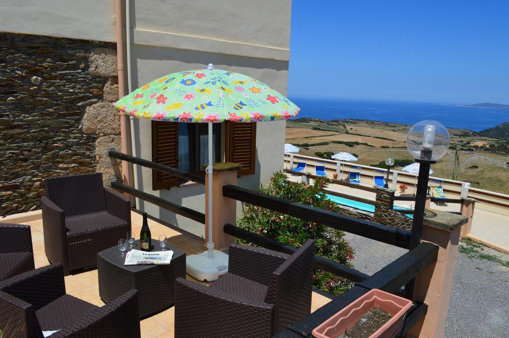 Agriturismo Finagliosu パルマドゥラ エクステリア 写真