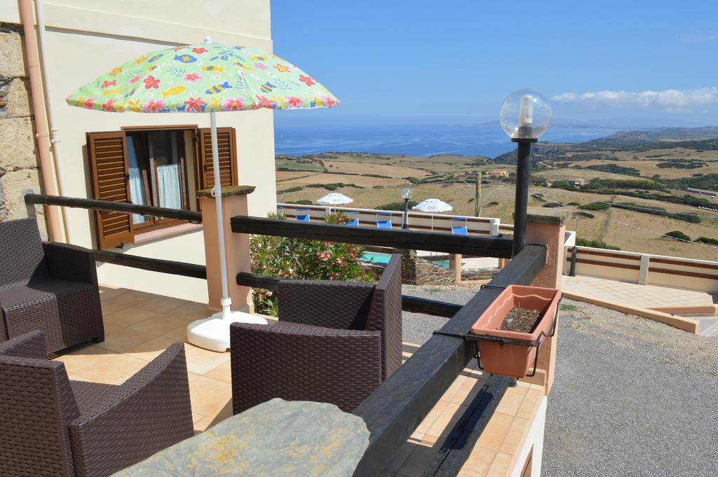 Agriturismo Finagliosu パルマドゥラ エクステリア 写真