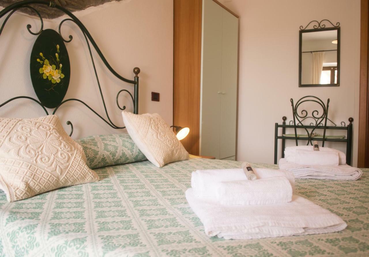 Agriturismo Finagliosu パルマドゥラ エクステリア 写真